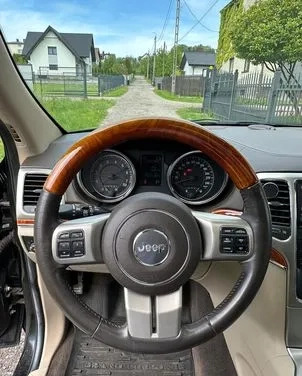 Jeep Grand Cherokee cena 79999 przebieg: 143000, rok produkcji 2012 z Moryń małe 407